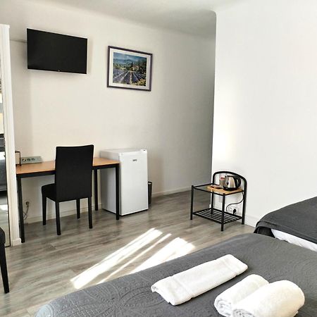 Hotel La Bastide D'Entraigues Екстер'єр фото
