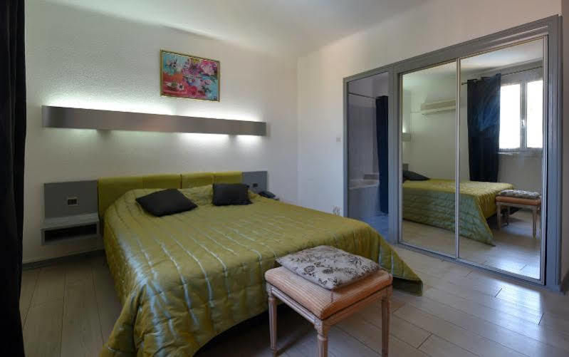 Hotel La Bastide D'Entraigues Екстер'єр фото